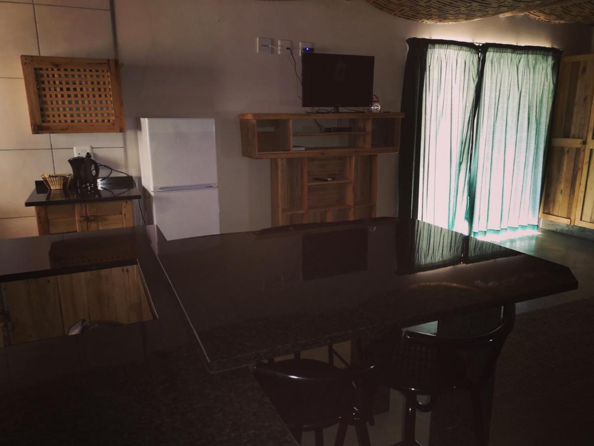 Aaa Rose Garden Guesthouse Mookgophong Екстер'єр фото